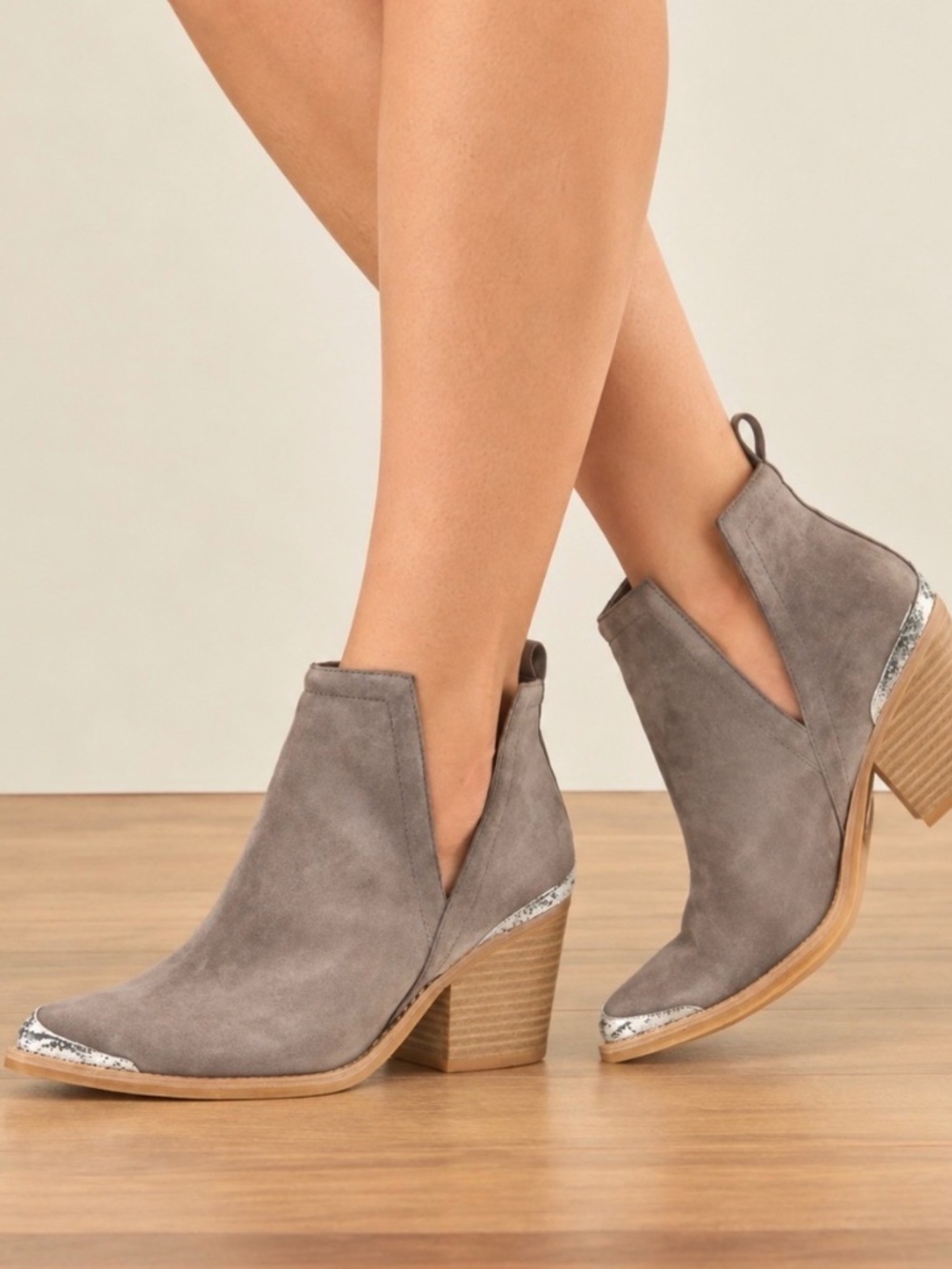 Jeffrey Campbell Bootie NWOT